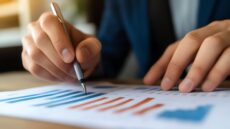 How can I invest in US shares to minimise US estate tax exposure?