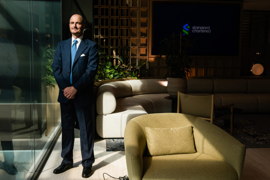 StanChart sweeps out nearly 100 software apps