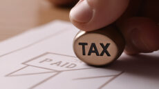 Does my wife qualify for the R500k tax exemption on retirement?