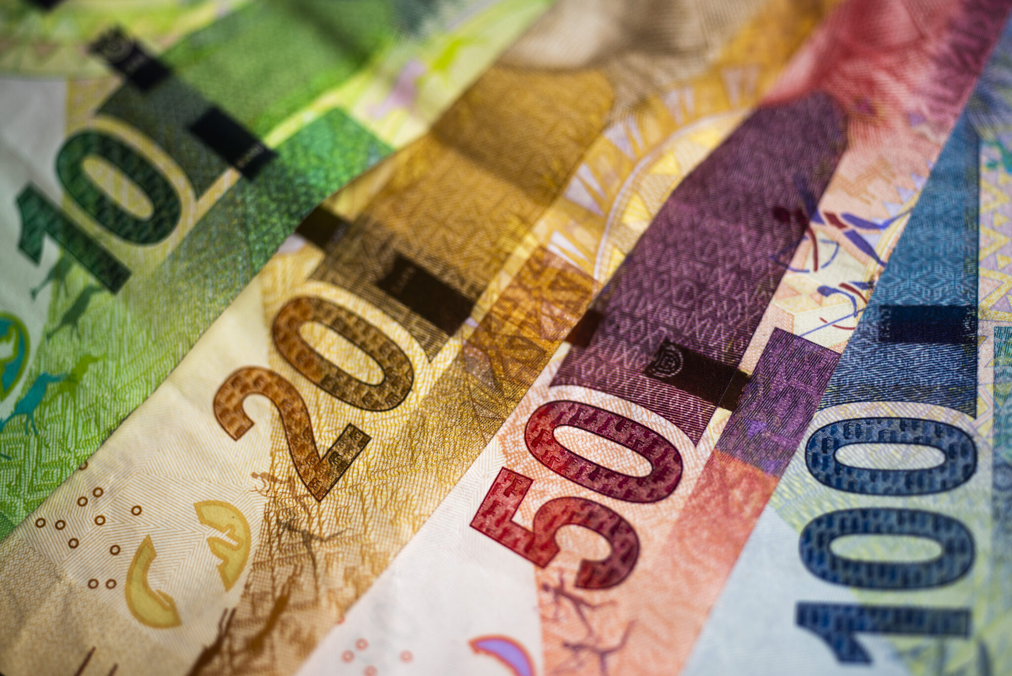 Rand edges closer to R16/$ - Moneyweb