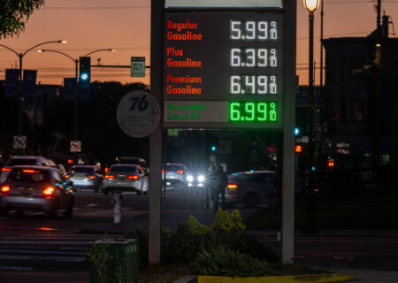 US and Iran wrangle over talks