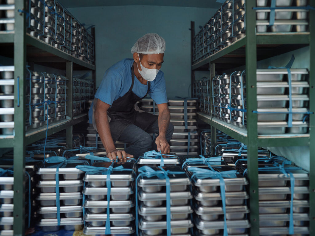 Handing out $15bn of free meals strains Indonesia’s budget