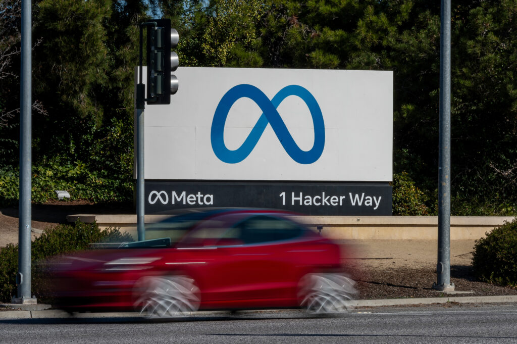 Meta, Microsoft plan cuts, buyouts that may affect 23 000 jobs