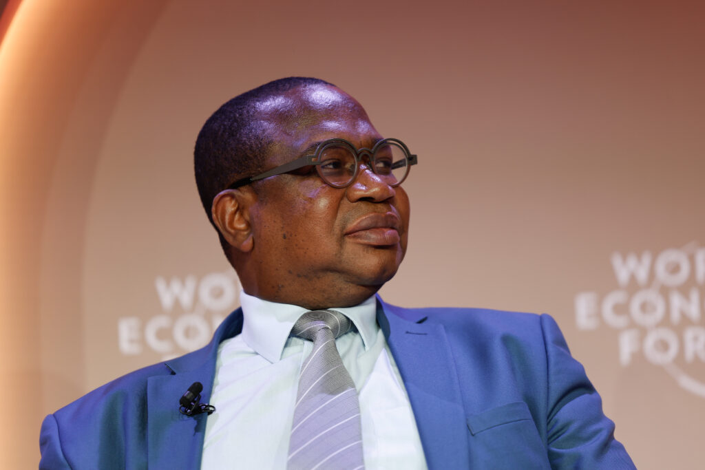 Zimbabwe seeking $150m AfDB loan to tackle debt default