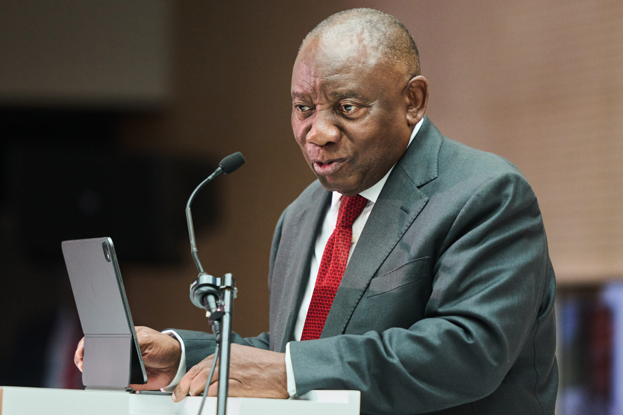 High Court halts Ramaphosa impeachment hearing