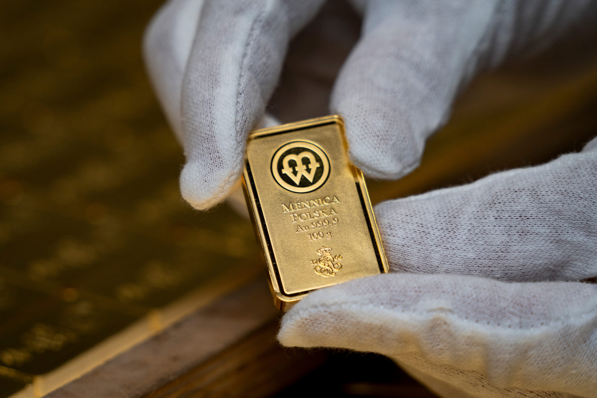 Gold advances as traders watch US inflation for rate-hike clues