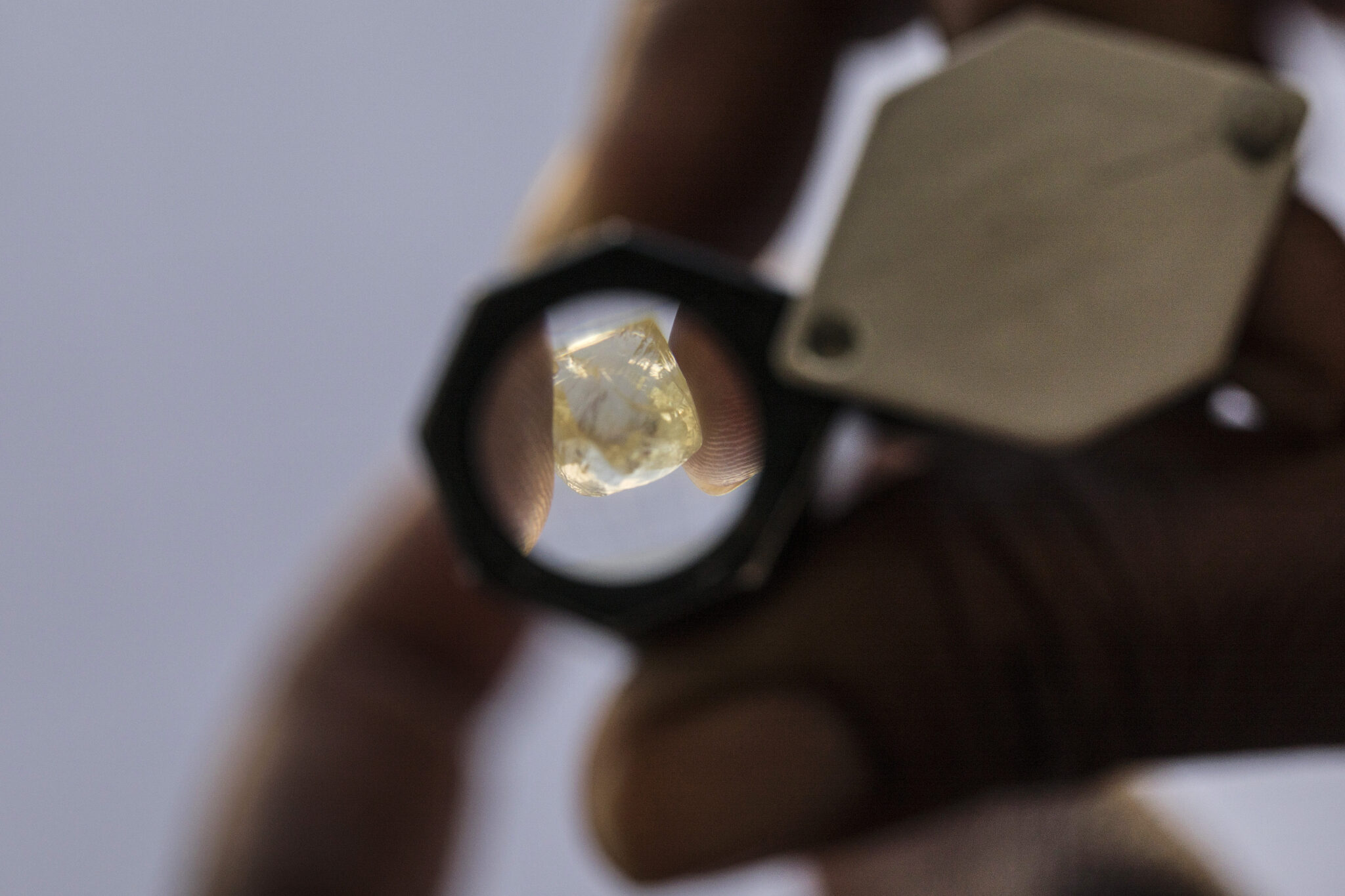 Anglo said to be in talks to sell De Beers for about $1bn