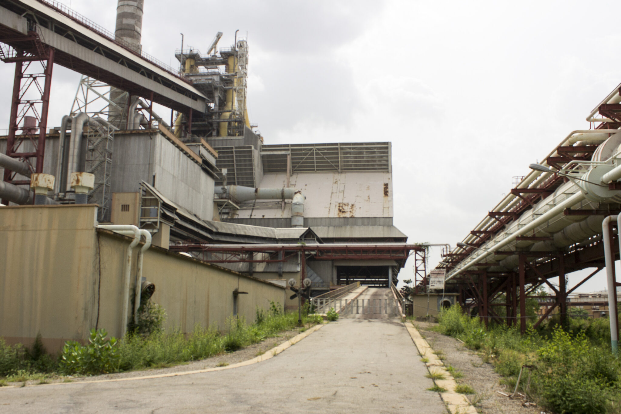 Nigeria tries to revive 50-year-old mill that never made steel