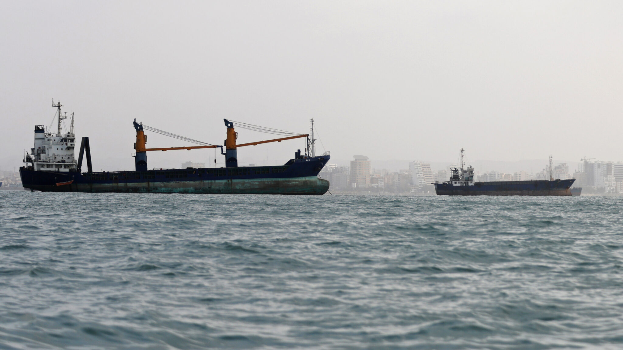 Oil advances on fresh Mideast strikes and claim tanker hit mines