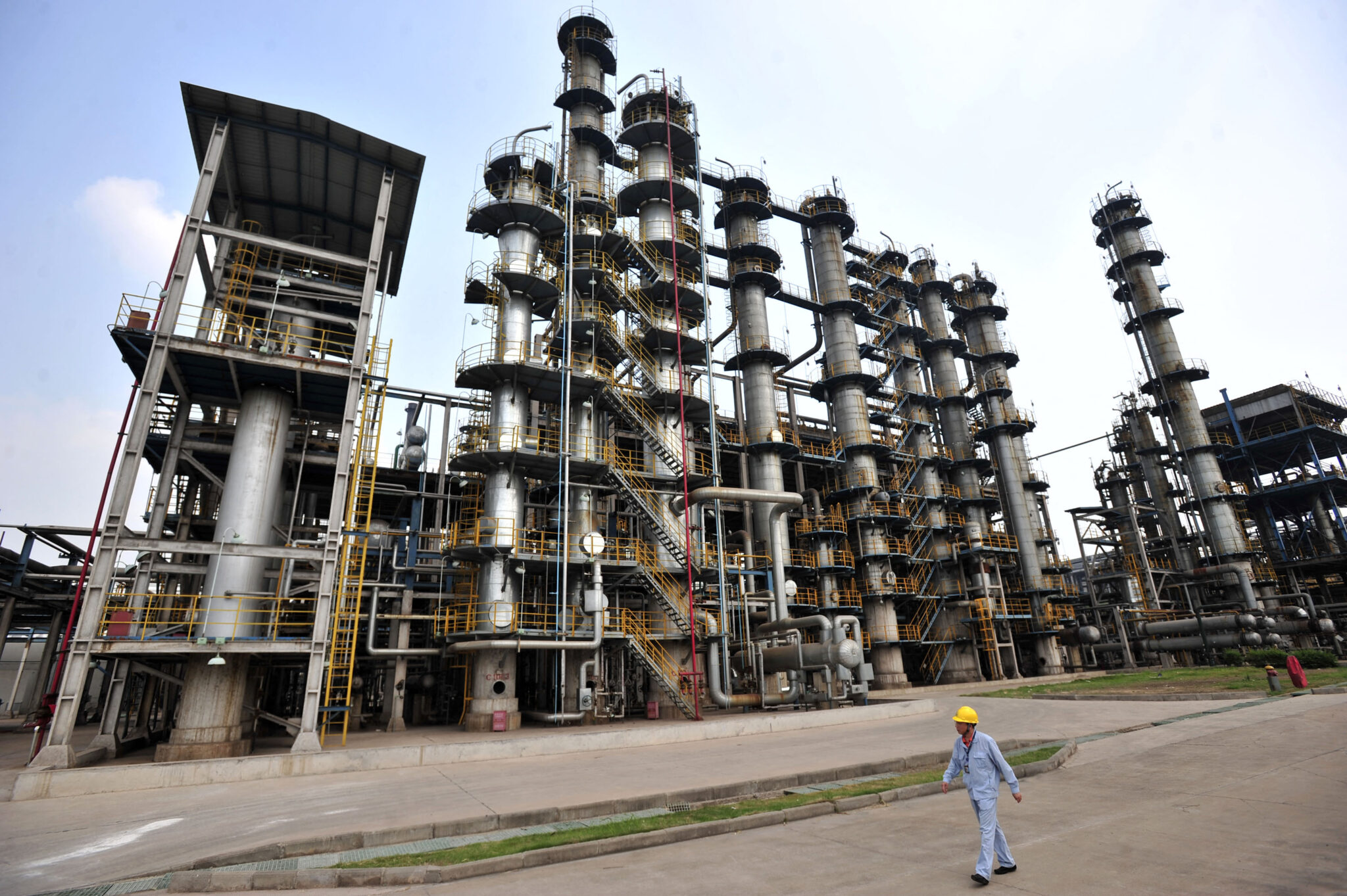 Chinese refiners snap up Iraqi oil as more supplies exit Hormuz
