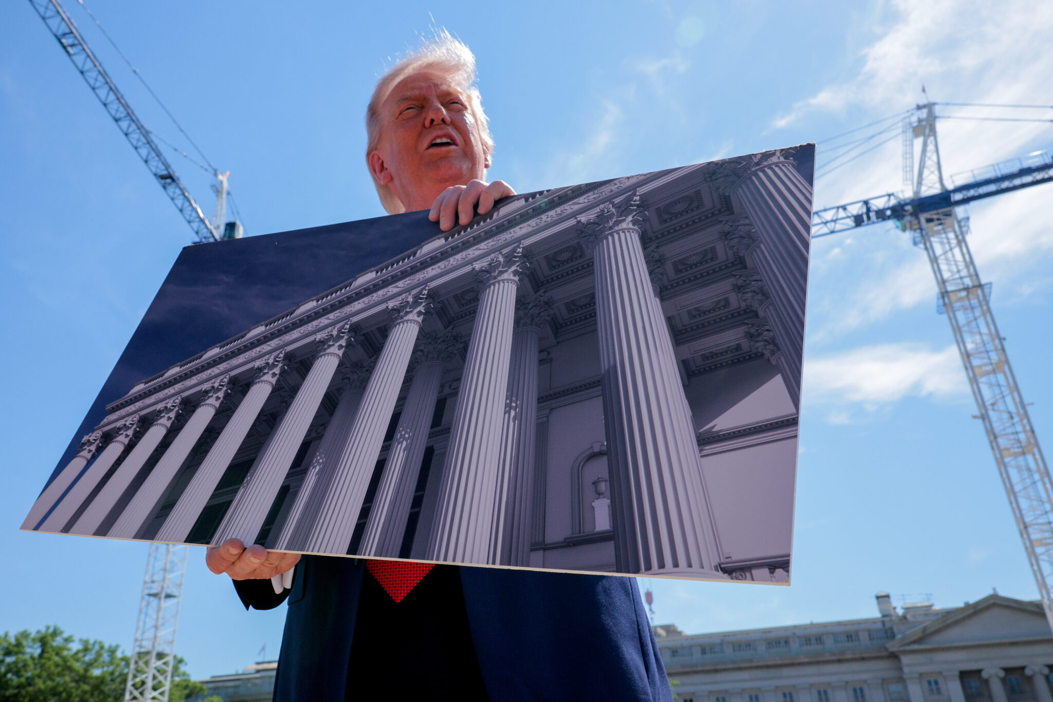 Supreme court lets Trump keep building White House ballroom