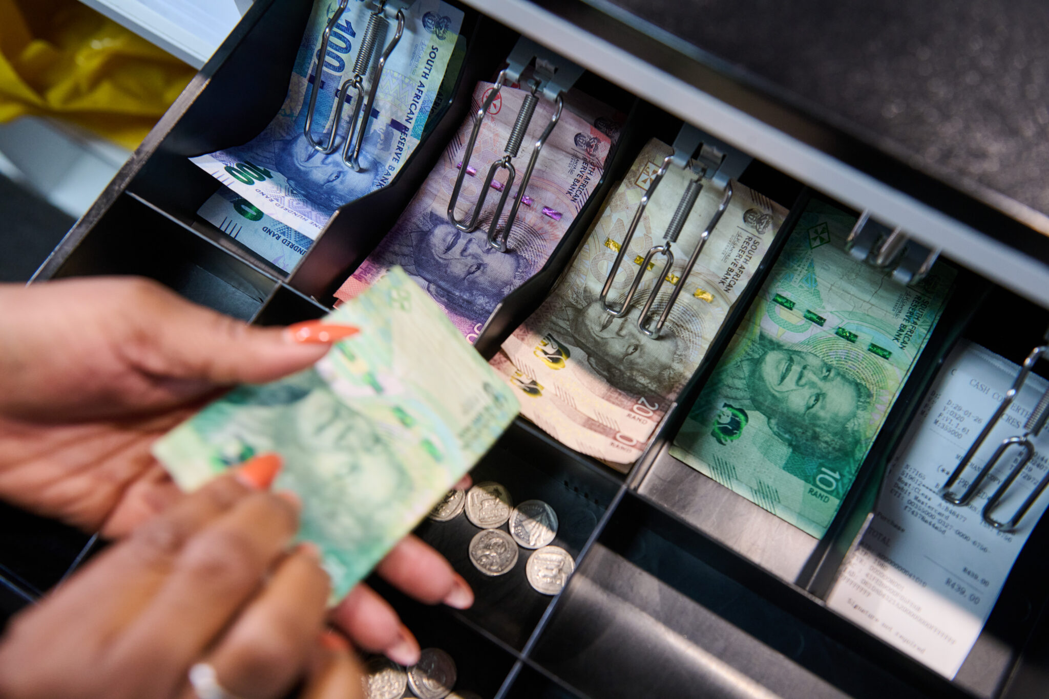 Emerging currencies extend losses as bond market stress builds
