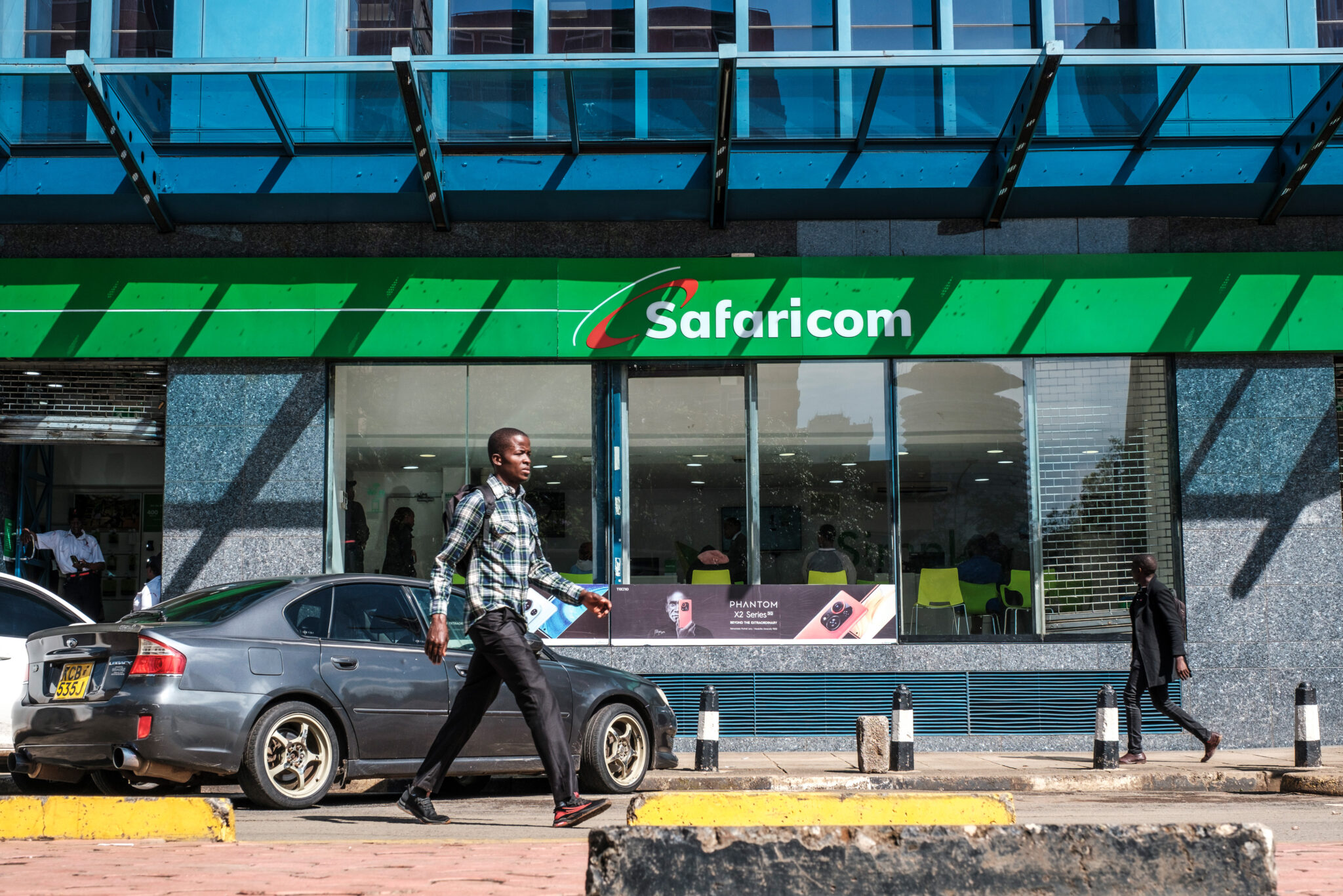 Vodacom's Safaricom stake purchase struck down by Kenyan court