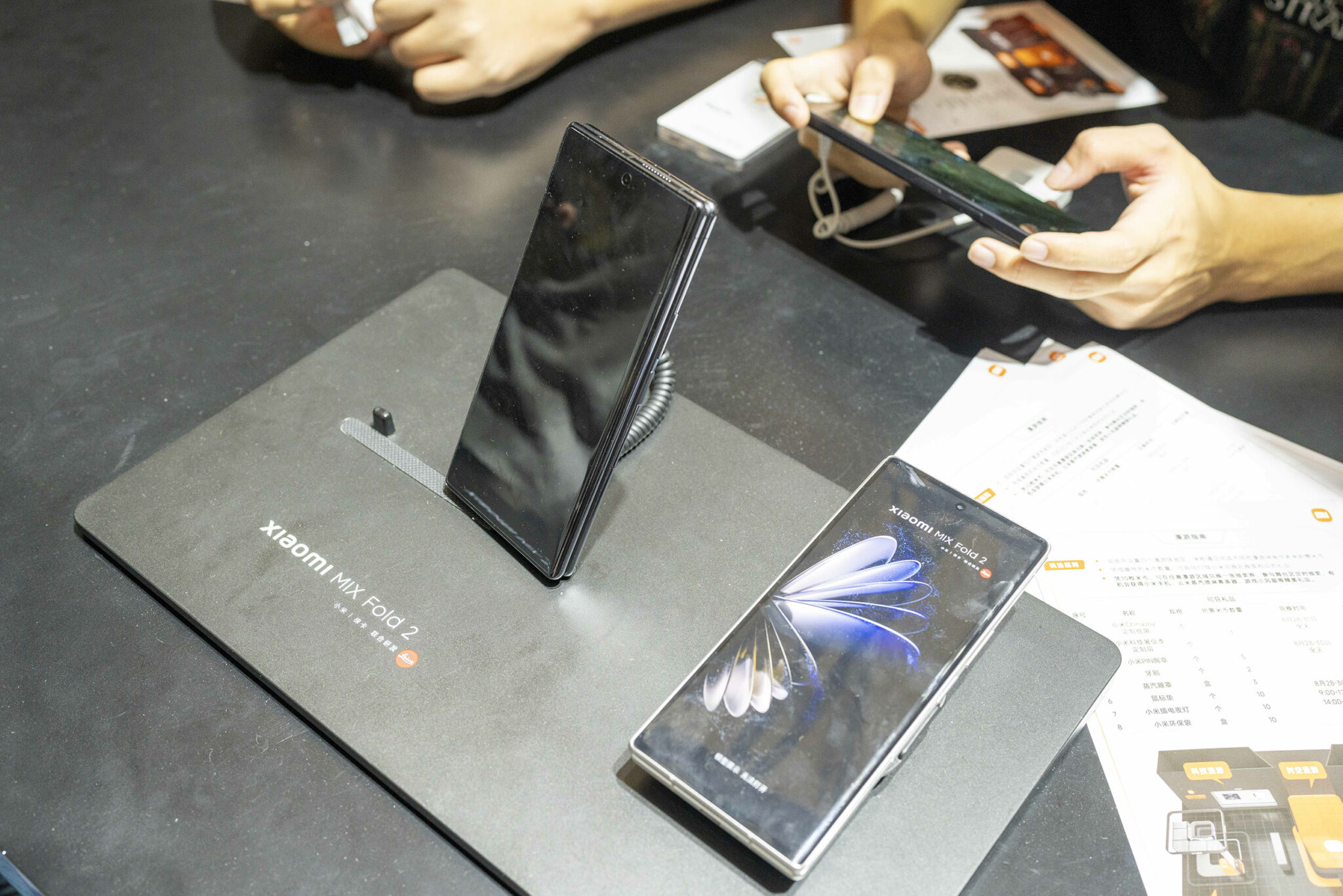 Smartphone shipments crash 22% in worst quarter ever, IDC says