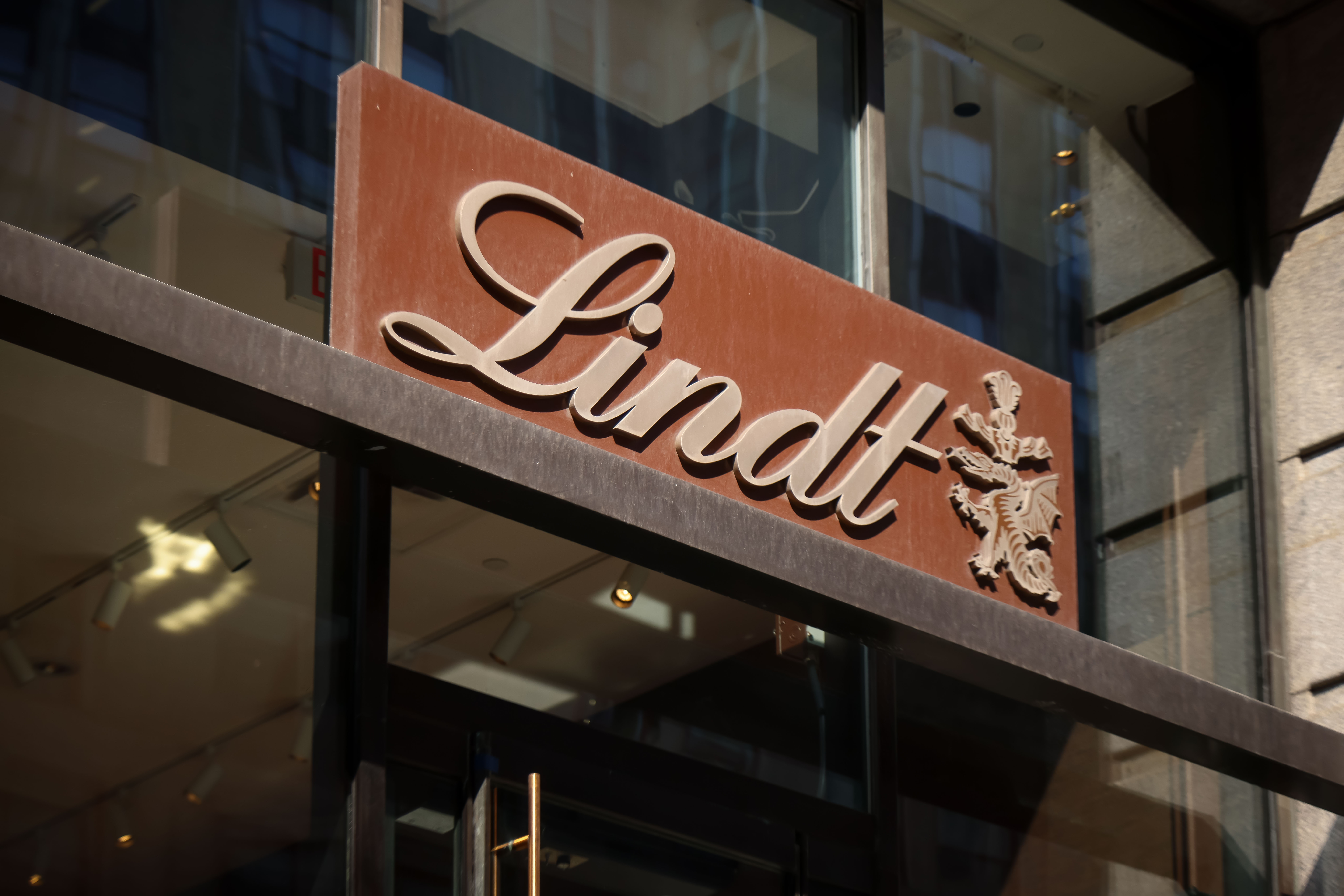 Chocololate Coin Maker Lindt CEO exits as Swiss chocolate maker’s slump deepens - Moneyweb